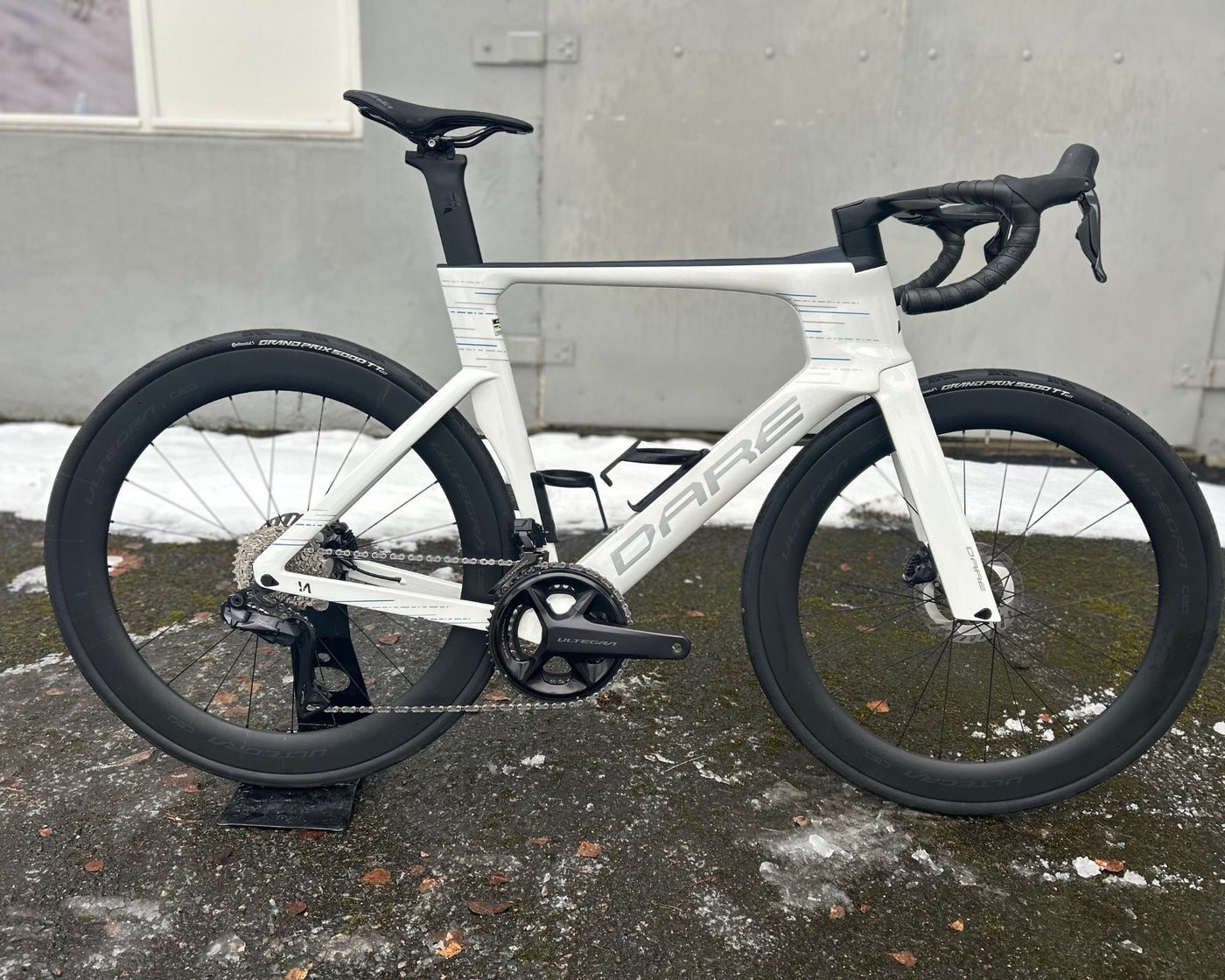 DARE VA afo S8 M, Ultegra Di2, wattmåler, C60 karbonhjul