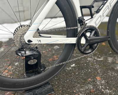 DARE VA afo S8 M, Ultegra Di2, wattmåler, C60 karbonhjul