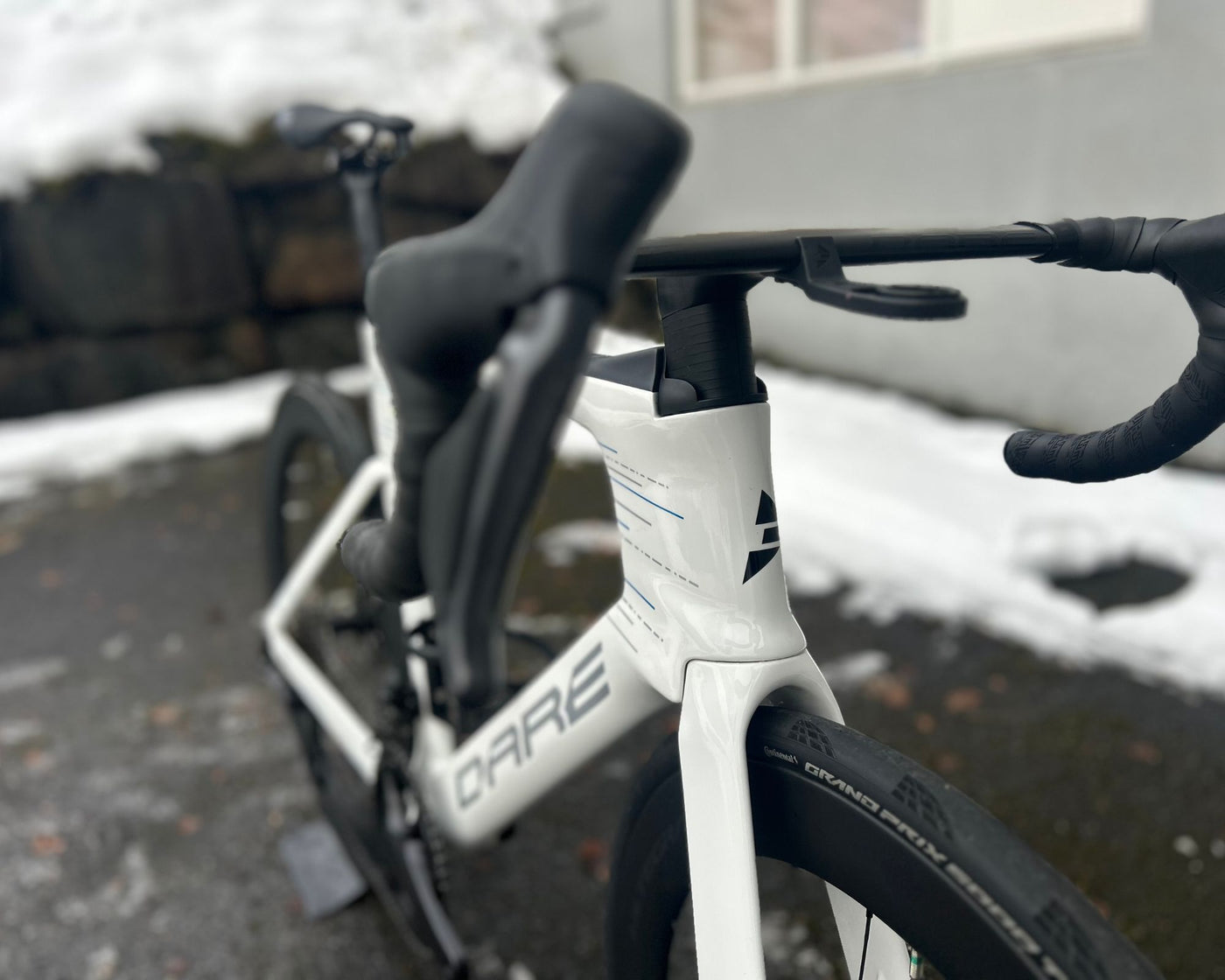 DARE VA afo S8 M, Ultegra Di2, wattmåler, C60 karbonhjul